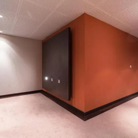 Apartment Centre 2mins From Stunning 3-bed